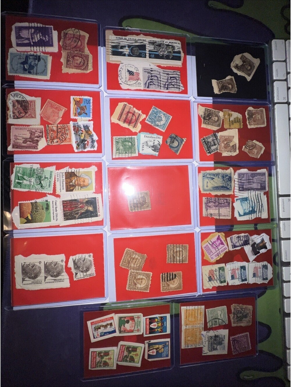 Worldwide Stamp Packet Lot of 62 off paper Stamps World Wide Collection used #E2